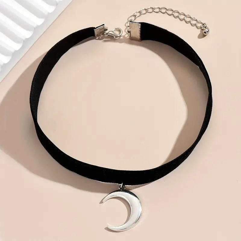 Moon Black Choker