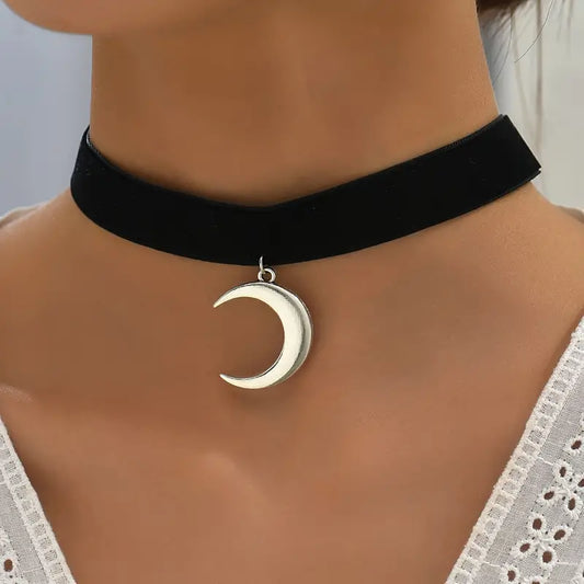 Moon Black Choker